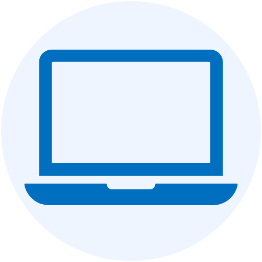 Minimalistisches blaues Laptop-Icon auf hellem, rundem Hintergrund, das symbolisch für die fachgerechte Einrichtung und Bereitstellung passgenauer Hardware wie PCs, Server und Drucker durch syskypo steht.